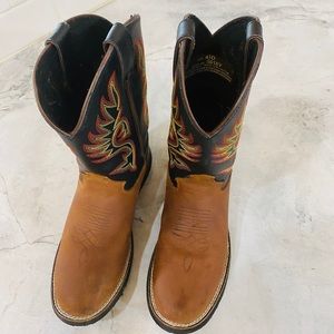 Boys Justin Cowboy boots size 4 1/2D excellent!!